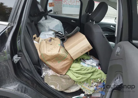 2019 Ford Escape Se из США, поврежденный, VIN 1FMCU9GD7KUB83970